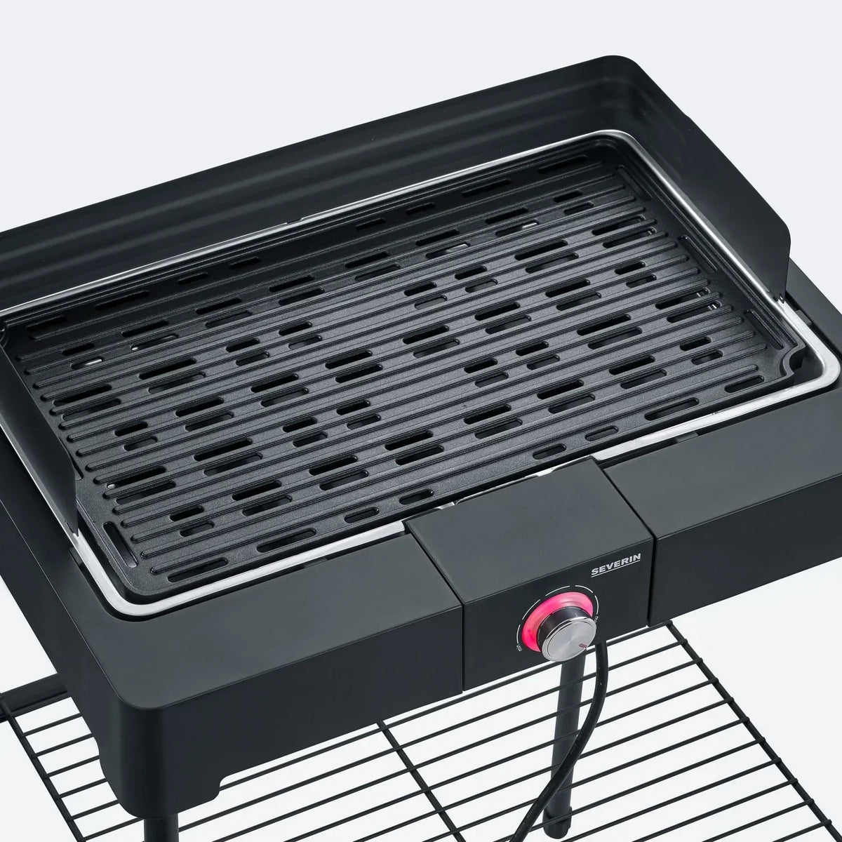Grill elektryczny stojący z rusztem ryflowanym 2200 W PG 8568 Severin