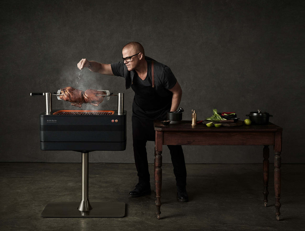 2026 Grill Węglowy z Zapłonem Elektrycznym – 1400W Szybki Zapłon Płomieniem™ – Zawiera Rożen Obrotowy (15 kg) i Stojak