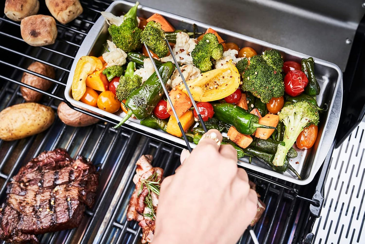 Char-Broil Grill gazowy Advantage PRO S 4 - Grill gazowy z 4 palnikami i technologią TRU-Infrared, palnik o wysokiej wydajności 900°C, ruszty żeliwne