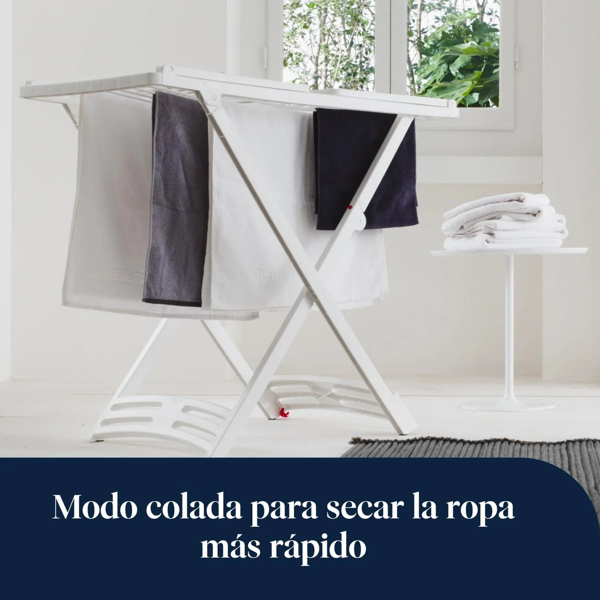 De'Longhi Tasciugo AriaDry Light - Przenośny osuszacz powietrza z technologią Zeolite i jonizatorem, usuwa do 6 l/dzień, suszy ubrania, zapobiega pleśni, cichy, funkcja swing i timer, szary (DNS65)