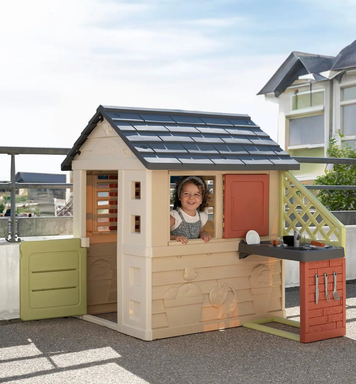 Smoby Life Casa Nature z kuchnią - Domek dla dzieci do użytku wewnątrz i na zewnątrz - Odporny na promieniowanie UV materiał z recyklingu - Od 2 lat - W zestawie kuchnia i akcesoria - (7600810739)