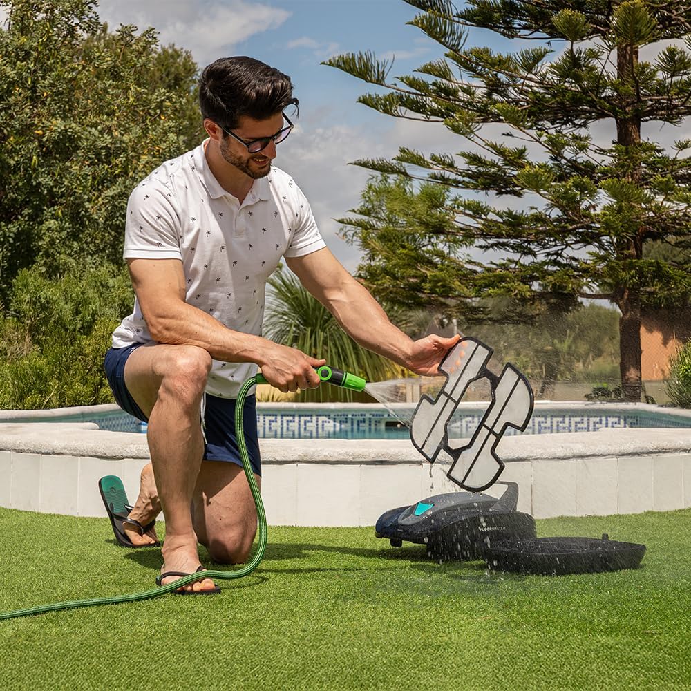 Robot czyszczący basen Cecotec bezprzewodowy Conga Pooldroid 2000 FloorMaster. Czas pracy 100 min, basen bez spadków, do 80 m², maksymalna głębokość 2,5 m, pojemność 2,5 l, filtr o wysokiej wydajności