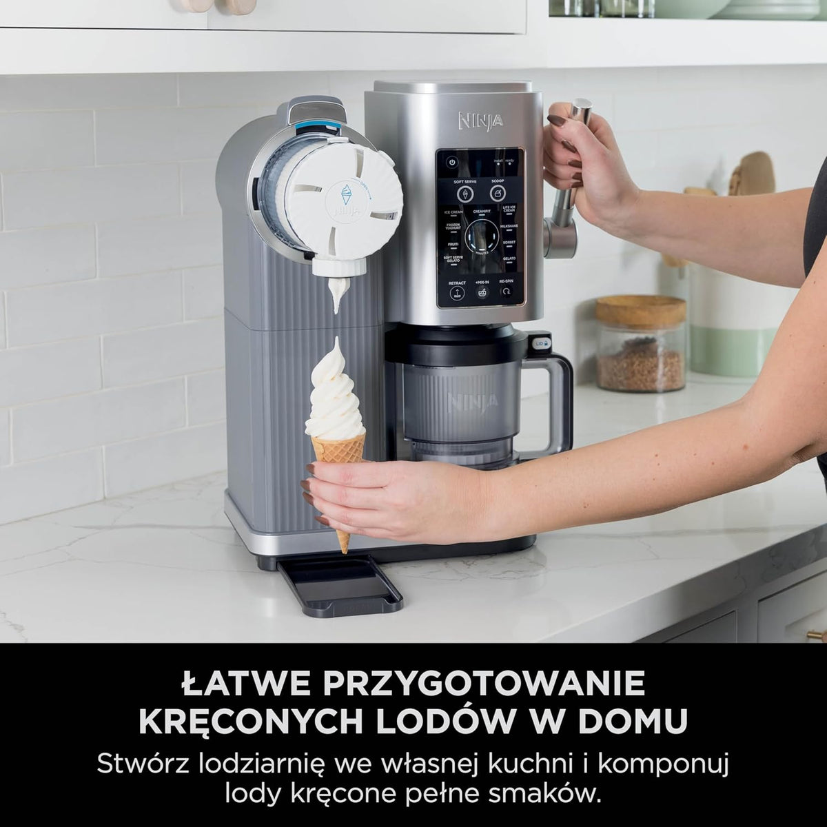 Ninja CREAMI Scoop & Swirl maszynka do lodów z 2 pojemnikami, 13 funkcji, przygotowuje lody, lody włoskie, gelato, sorbety, koktajle mleczne i inne desery, opcja dodatków, Srebrny, NC701EU